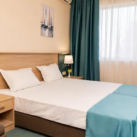 Strandzha - Free Parking 3*