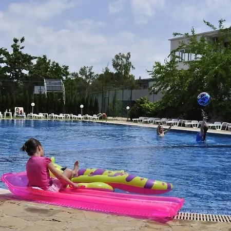 Strandzha - Free Parking 3*