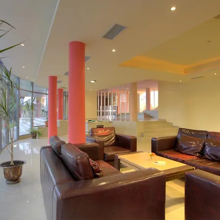 Hotel Strandzha - Free Parking